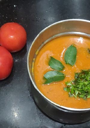 A picture of Tomato kurma.