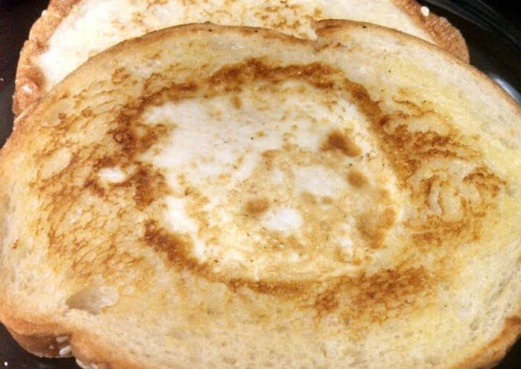 Recipe: Delicious Egg in a Hole
