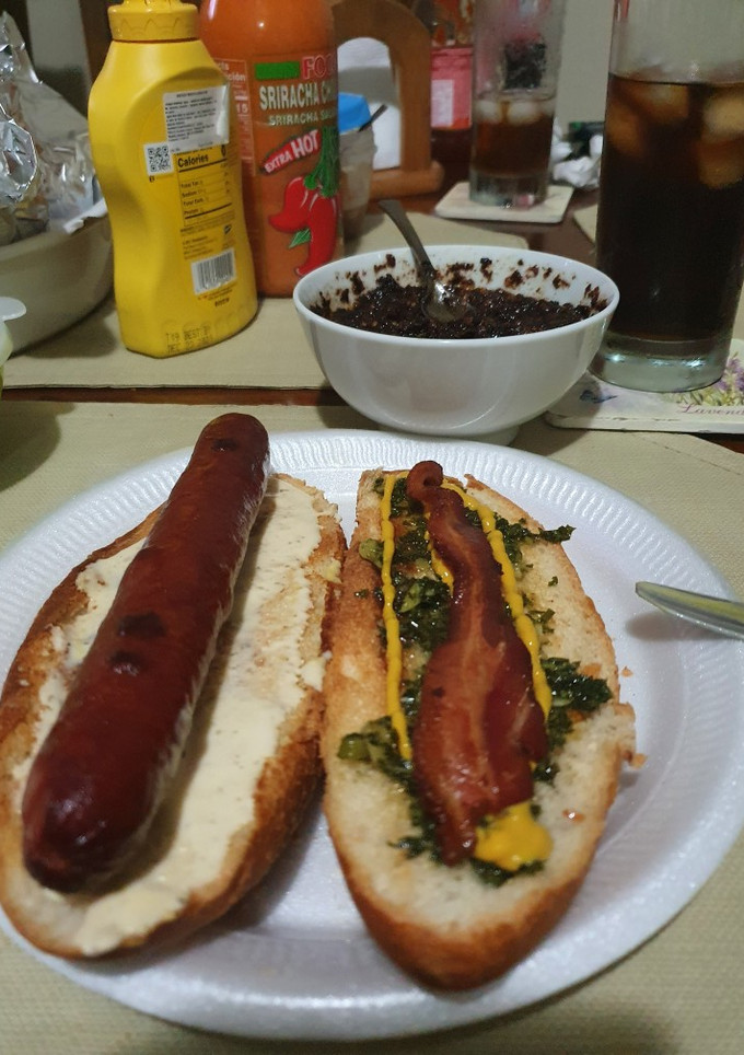 Una foto de Choripan, a mi manera, con ese chilito de 🌶 🌶 secos !!
