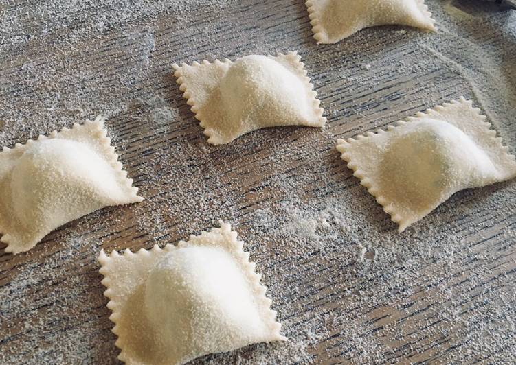 Ravioli di ricotta e spinaci