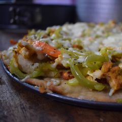 A picture of Samosa+pizza=Samoizza.
