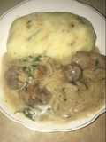 Kofta in béchamel sauce with mashed potatoes
