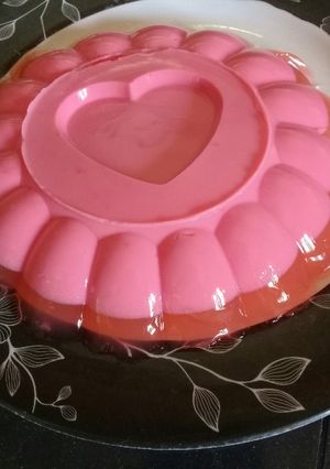 Una foto de Gelatina light de frutilla bifase✔