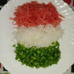 A picture of Tricolour salad.