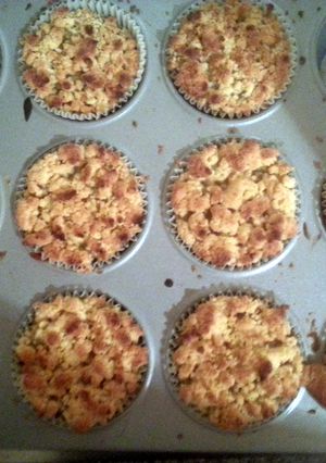 A picture of Toffee apple crumble cupcakes.