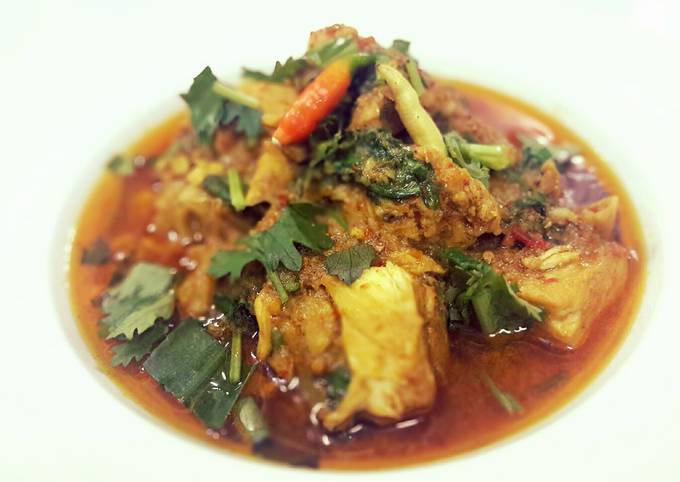 Easiest Way to Make Quick Chicken Curry with Fresh Chilli Paste / Northern Thai style