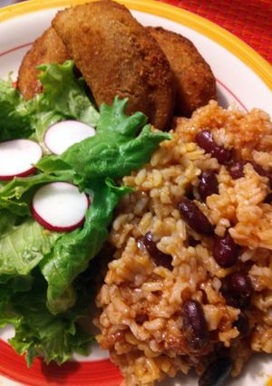 A picture of sandra's simple rice with beans.