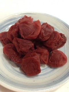 A picture of Subtly Sweet Semi-Dried Umeboshi.
