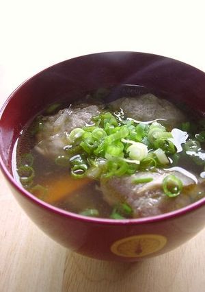 A picture of Kenchin Soup with Fluffy Tsumire (Fish Meatballs).