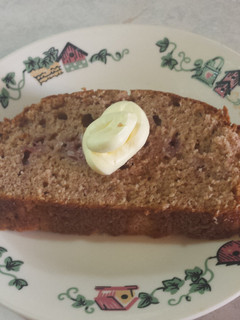 A picture of Strawberry Bread.