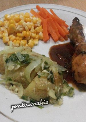 Foto resep Sauté Potatoes with Chicken Sauce / Kentang Tumis Ayam Kecap (Diet Serat)