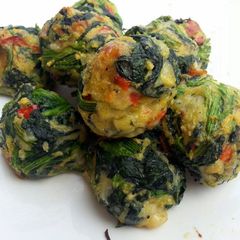 A picture of Spinach Balls.