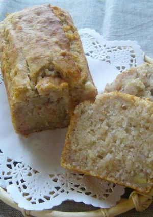 A picture of Banana Pound Cake made with Rice Flour.