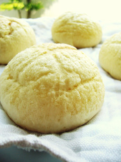 A picture of Easy Egg-Free Melon Bread.