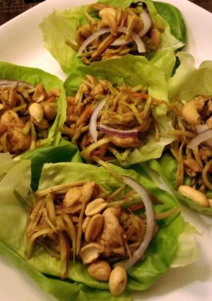 A picture of Mu Shu Chicken Lettuce Wraps.