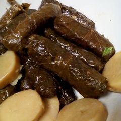A picture of Stuffed vine leaves.