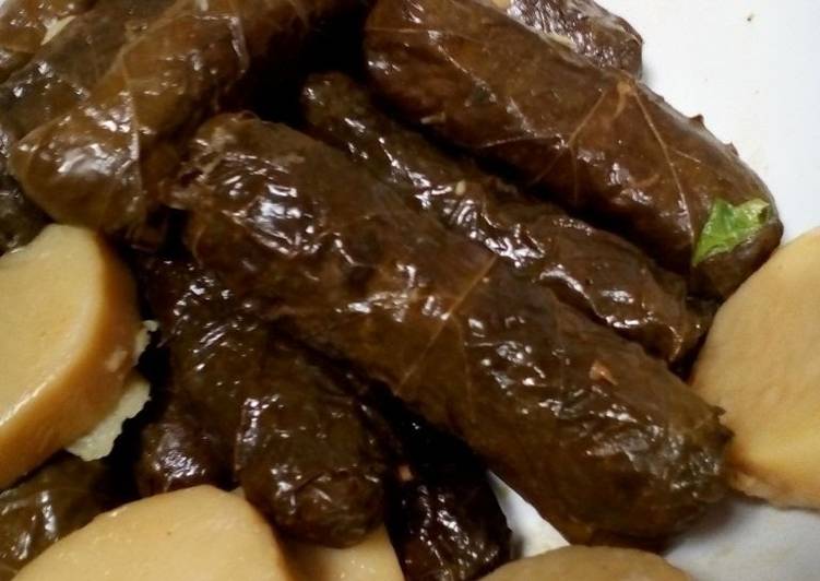 Stuffed vine leaves