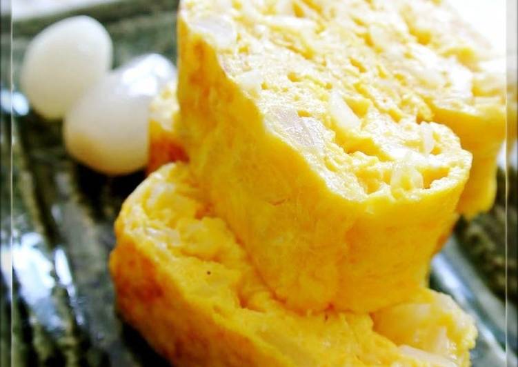 Steps to Prepare Any-night-of-the-week Tamagoyaki with Rakkyo Pickles For Bento or Breakfast