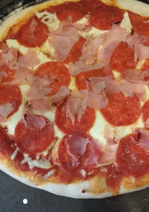 A picture of Easy Pizza Dough!!.