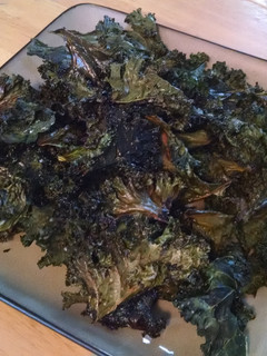A picture of Garlic Kale Chips.