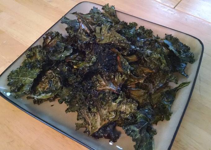 Easiest Way to Prepare Homemade Garlic Kale Chips