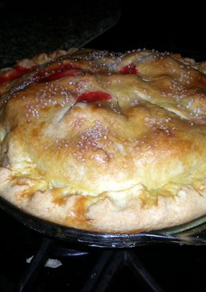 A picture of Grandma Norma's Red Hot Apple Pie.