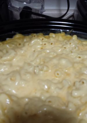 A picture of Creamy mac n cheese.