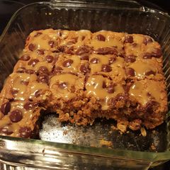 A picture of Peanut Butter Bars.