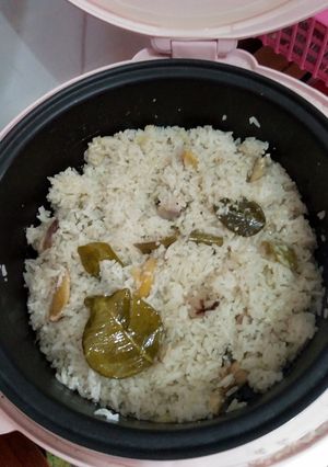 Foto resep Nasi uduk magicom alias sego goreh (vers bhs jawa)