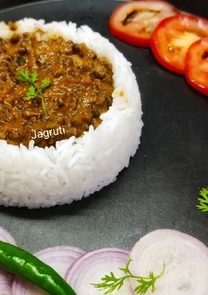 A picture of Shahi Dal Makhani !!.