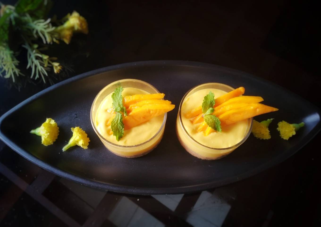 Mini mango cheese cake shots