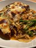 Lasaña de repollo picudo a la boloñesa con salsa Mornay