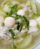 (電鍋)大黃瓜餛飩湯