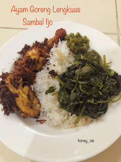Foto resep Ayam Goreng Lengkuas sambal ijo
