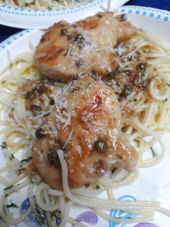 A picture of Chicken Piccata.