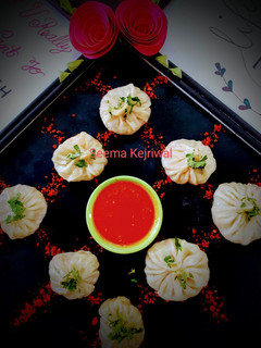 वेज मोमोज (veg momos recipe in Hindi) रेसिपी मुख्य फोटो