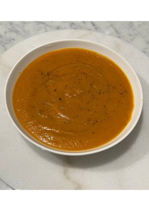Foto di Vellutata di ceci con le verdure del brodo🥕🧅🥔