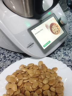 Una foto de Almendras fritas en Thermomix