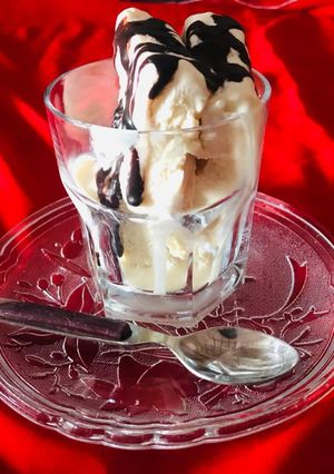A picture of Vanilla ice cream.
