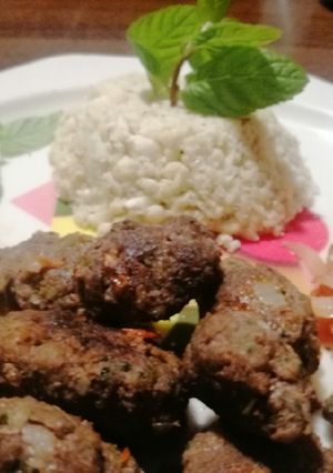 صورة لوصفة كفتة مع رز القرنبيط...كيتو
