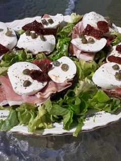 Une photo de Tartines d'aubergine
