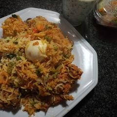 A picture of Chicken Akhni (Pilau).