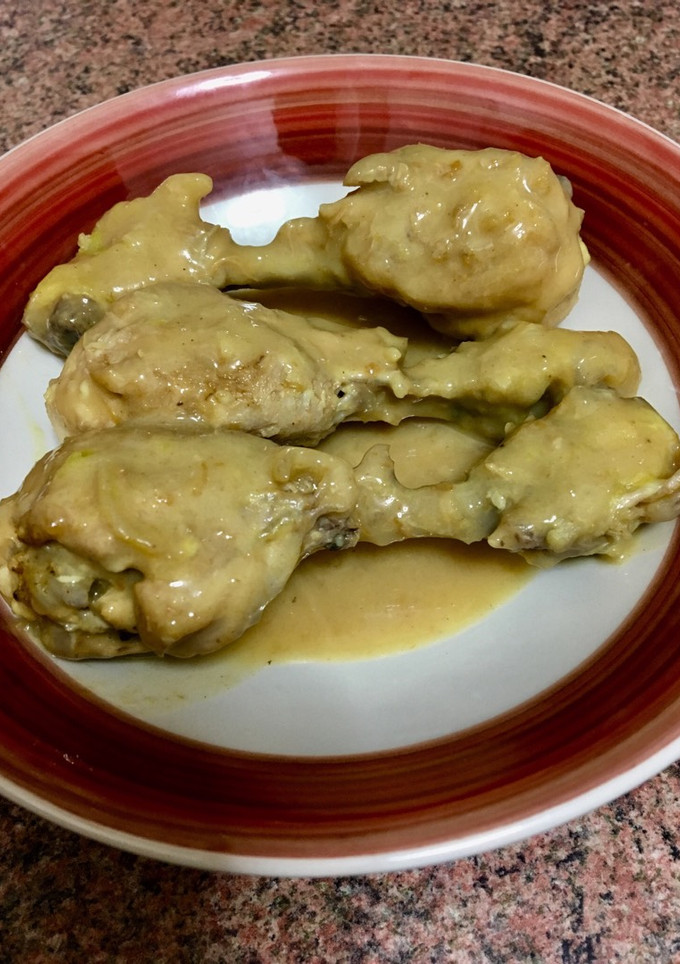 Una foto de Jamoncitos de pollo con limón y miel en olla rápida