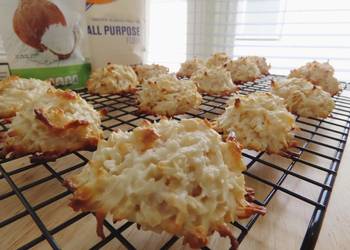 Popular Cuisine Coconut Macaroons Delicious and Healthy