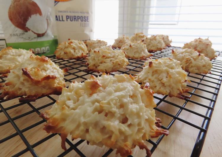 Coconut Macaroons Coconut Macaroons