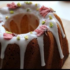 A picture of Spring-Colored Sakura Kouglof Cake (Great for Cherry Blossom Viewing).