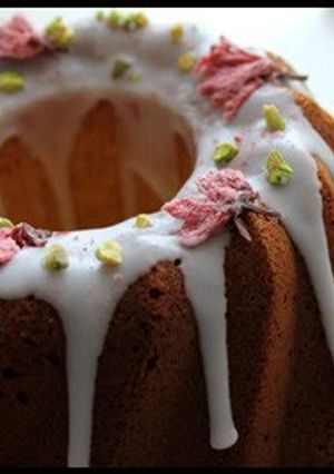 A picture of Spring-Colored Sakura Kouglof Cake (Great for Cherry Blossom Viewing).