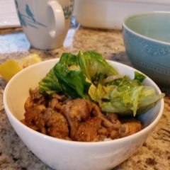 Italian chicken and peanut sauce salad A picture of Italian chicken and peanut sauce salad.