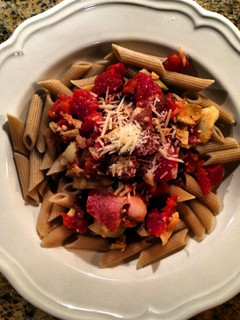 A picture of Bacon, Tomato & Artichoke Pasta.