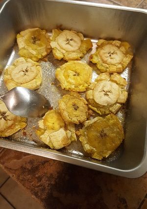 Una foto de Patacones o tostones en air fryer